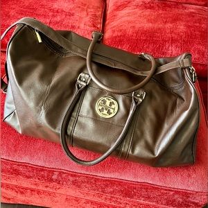 Tory bunch duffle bag